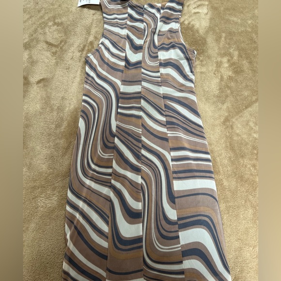 Mini Dress - Picture 4 of 5